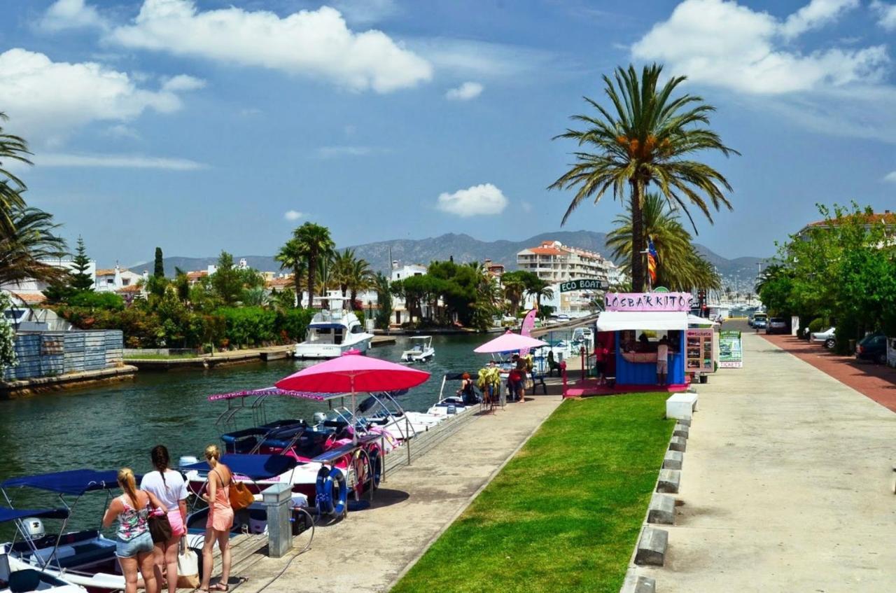 Apart-Rent Apartment Puig Rom 0149 Empuriabrava Kültér fotó